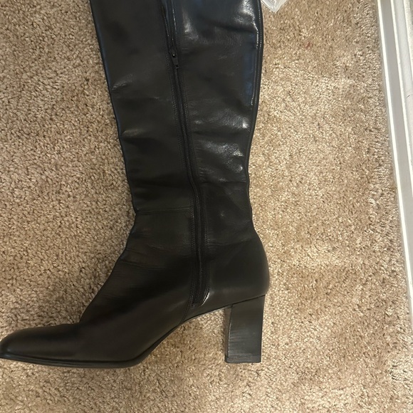 Ann Taylor boots size 8 1/2 UEC - Picture 2 of 9